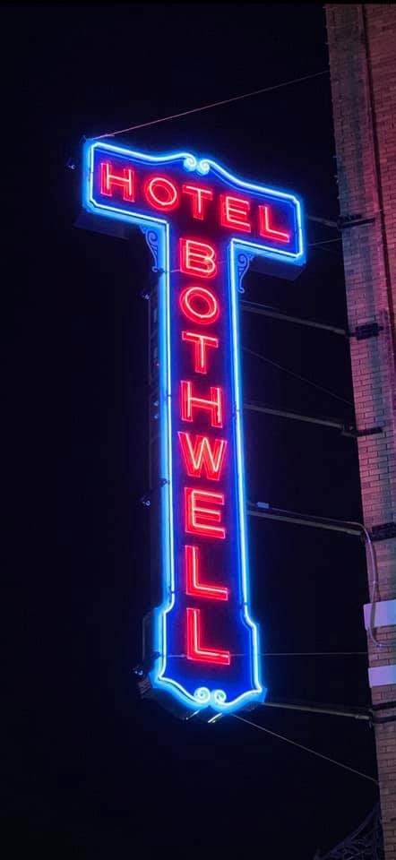 bosworth-jpg - 442 x 960